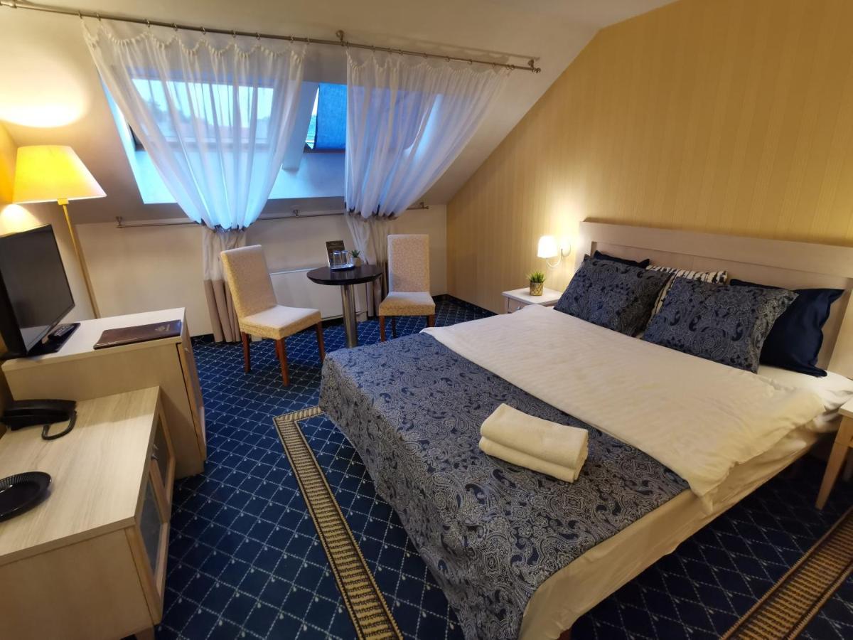 Las Vegas Rooms Vilnius Extérieur photo