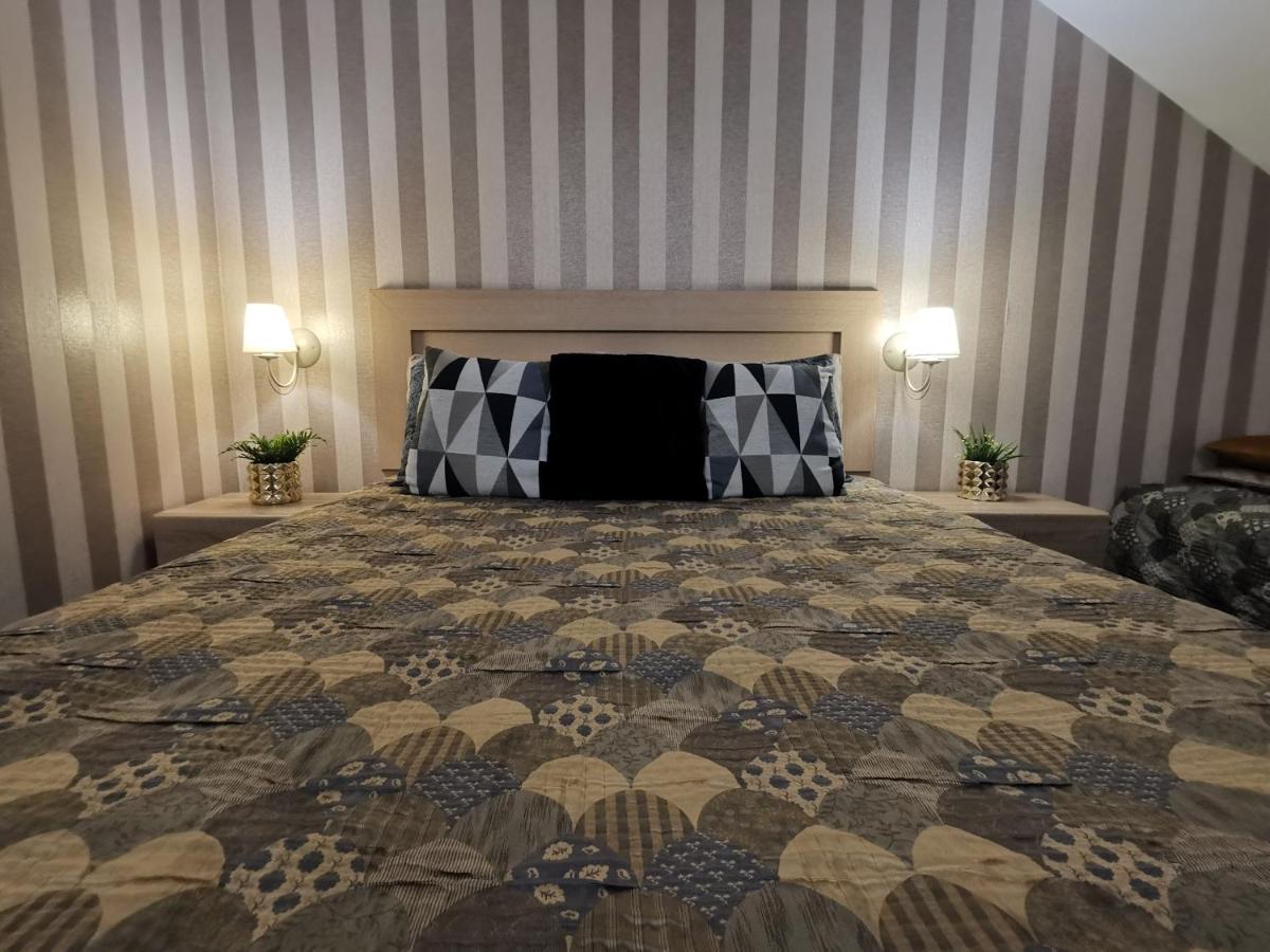 Las Vegas Rooms Vilnius Extérieur photo